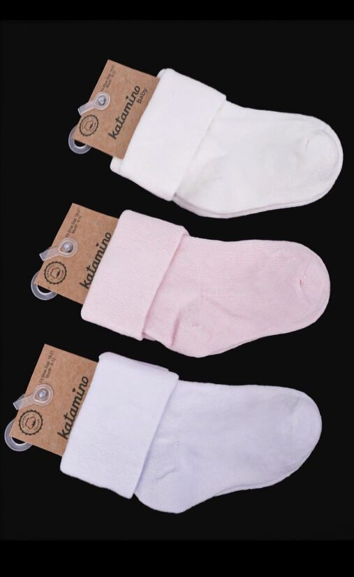 Zeķes (baltas, pienbaltas vai rozā) 0-6 mēn